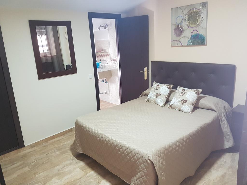 Hostal Malaga Аркос-де-ла-Фронтера Екстер'єр фото