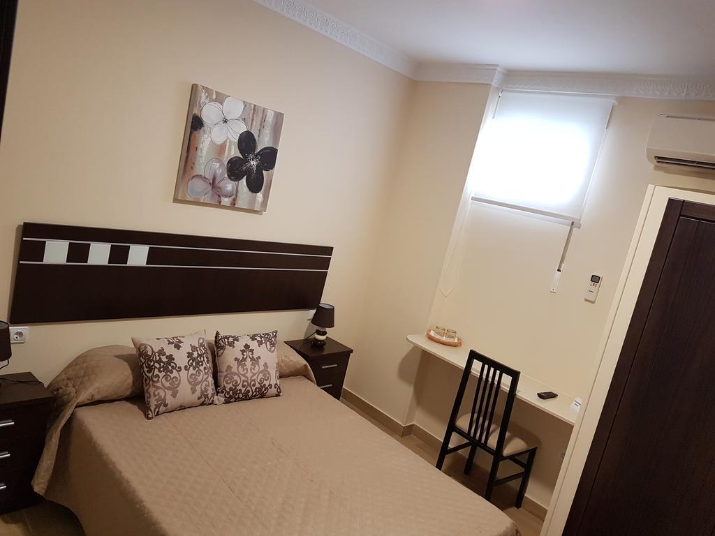 Hostal Malaga Аркос-де-ла-Фронтера Екстер'єр фото