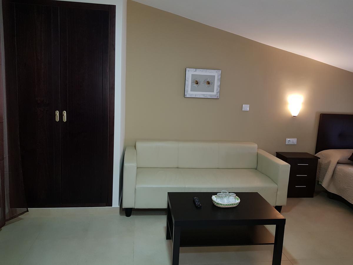 Hostal Malaga Аркос-де-ла-Фронтера Екстер'єр фото