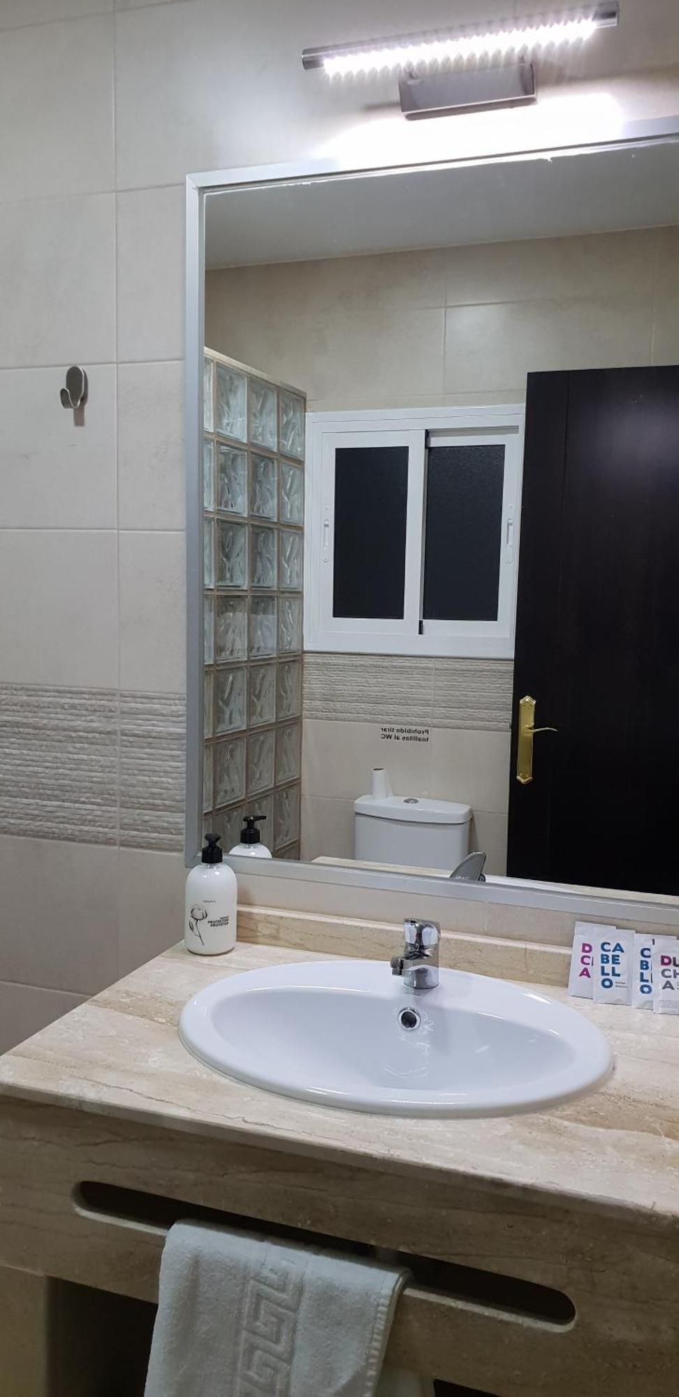 Hostal Malaga Аркос-де-ла-Фронтера Екстер'єр фото